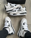 Jordan rétro 4 white black Military